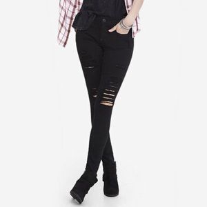 🔥HP🔥Super cute black ripped mid rise jeans👖
